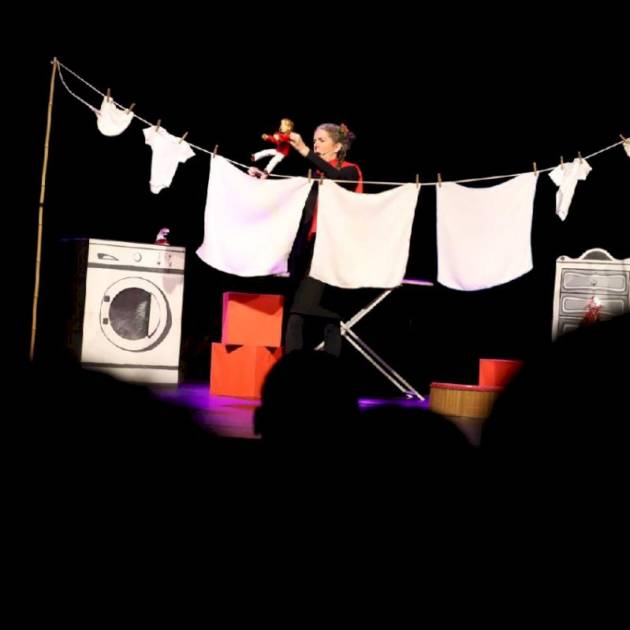 companyia adi rubinstein la vida secreta de los panales